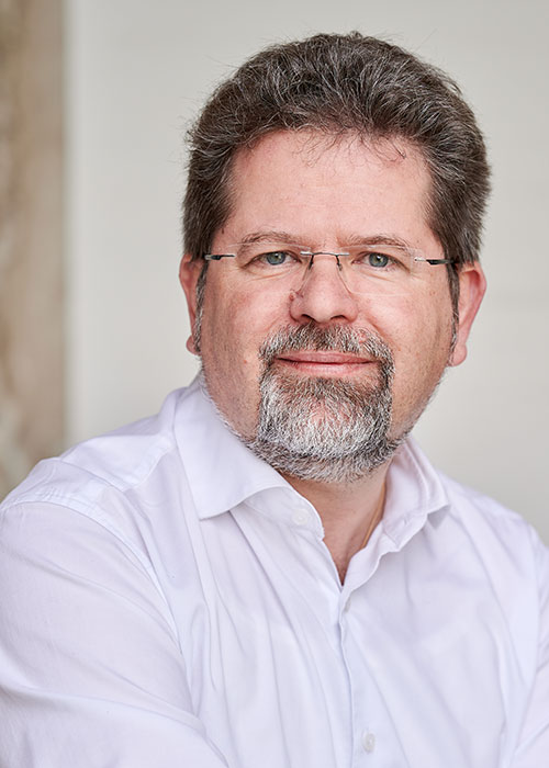 Dr. Martin Schröder